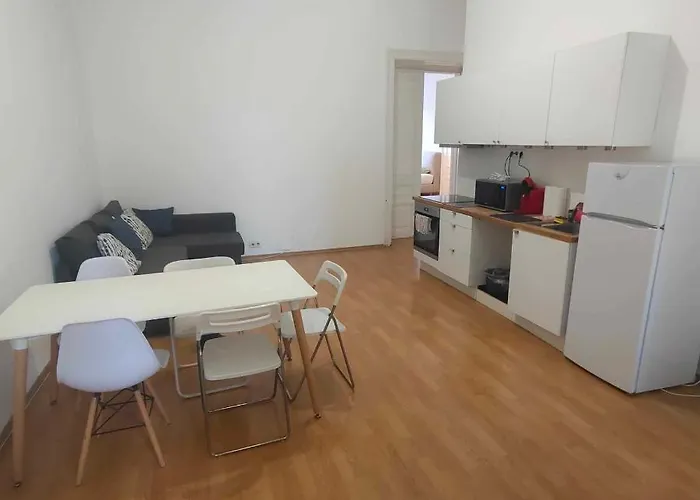 Large 4 In The Center Of Apartmán