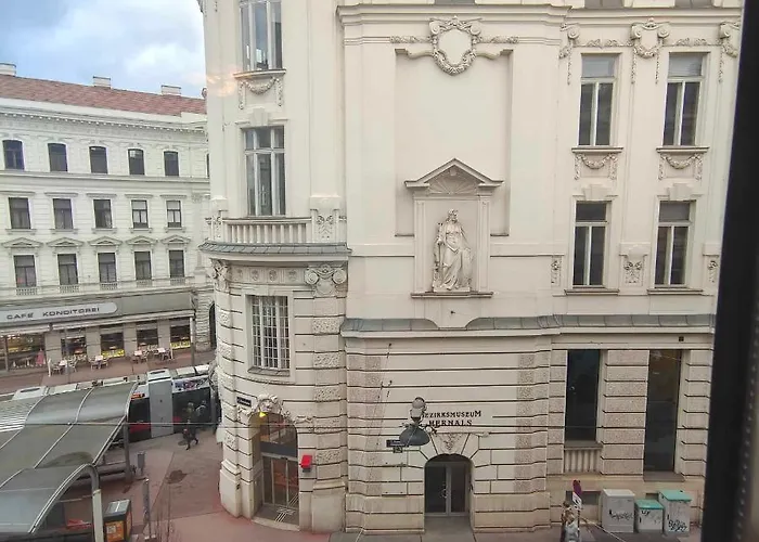 Large 4 In The Center Of Apartmán